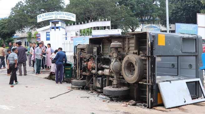 Meghalaya: Shillong still tensed, night curfew reimposed