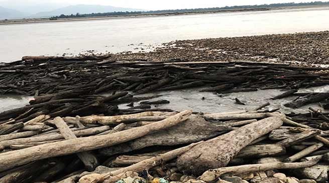 Brahamputra flow blocked after Landslide in China, Siang drying in Arunachal