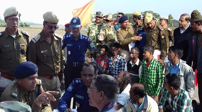 Assam: 21 Bangladeshi Nationals deported to Bangladesh
