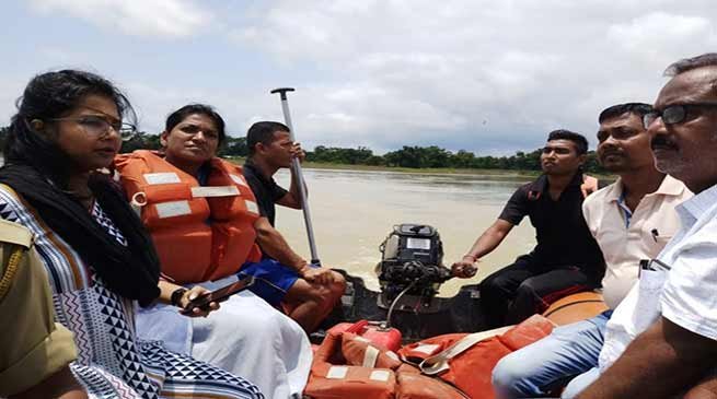 Assam- DC Hailakandi takes stock of damaged infrastructure